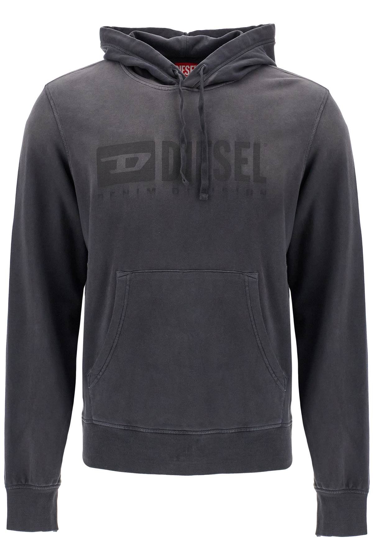 hooded sweat