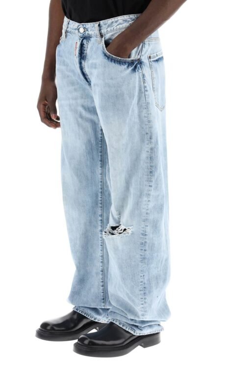 "oversized jeans with destroyed - Image 4