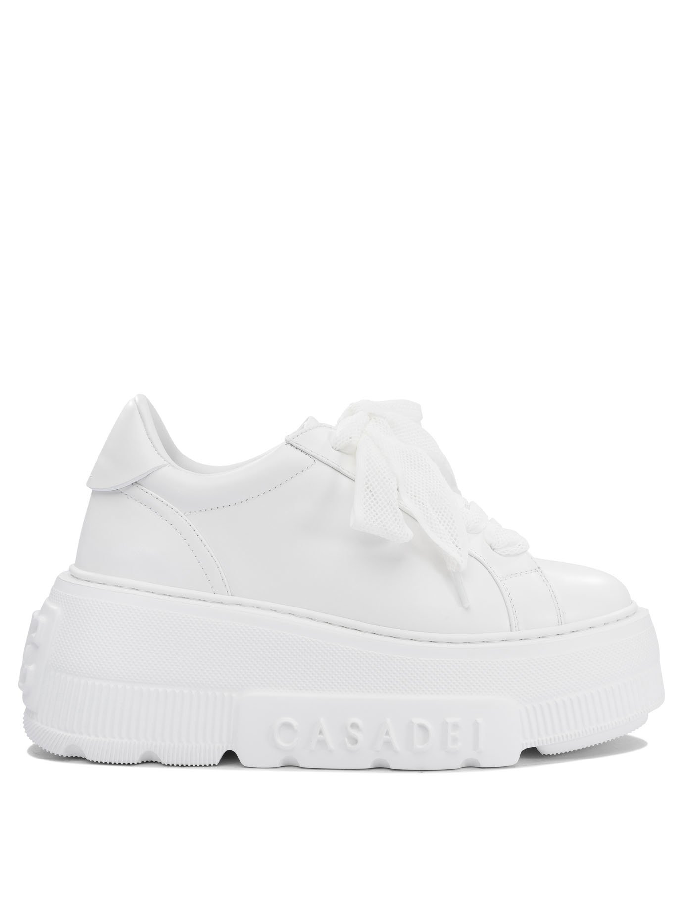 Sneakers & Slip-On