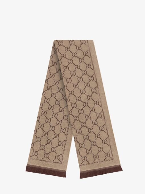 Wool scarf