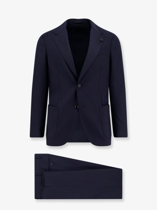 Virgin wool suit
