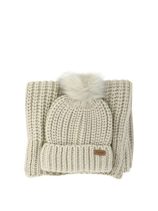 "Saltburn" beanie and scarf set
