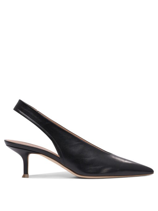 Heeled shoes