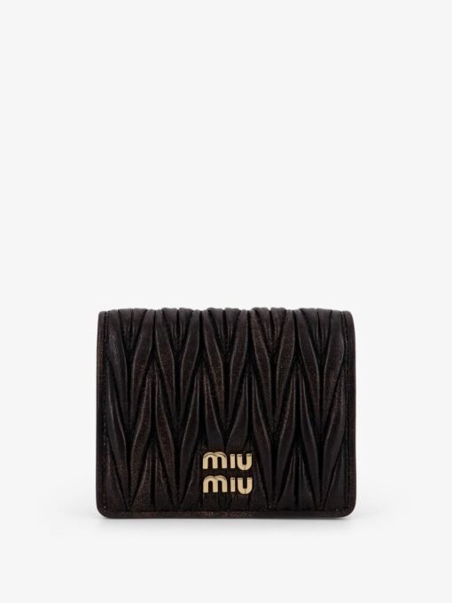 Matelassé leather wallet