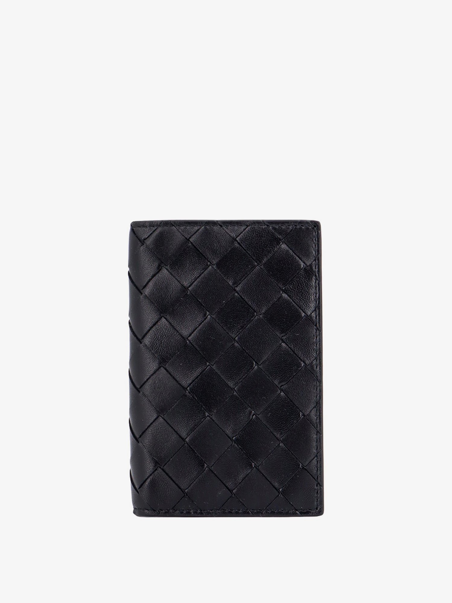 Leather passport case with Intrecciato motif