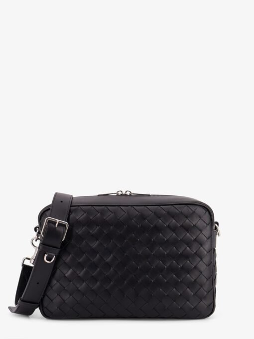 Leather shoulder bag with Intrecciato motif