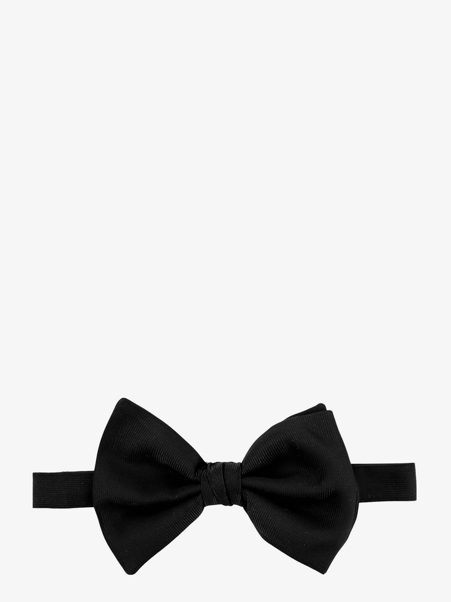 Silk bow