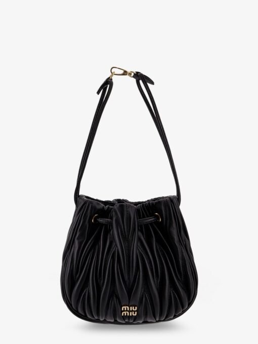 Matelassé leather bucket bag