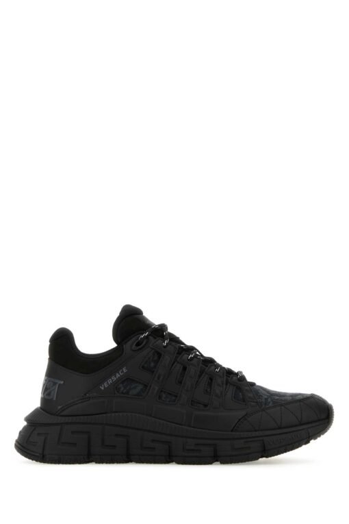 SNEAKER