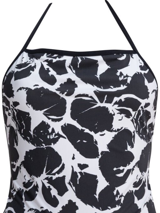 Beachwear - Image 3