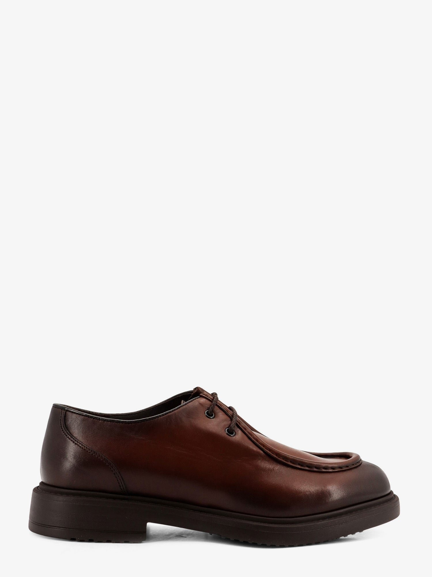 Lace up shoes