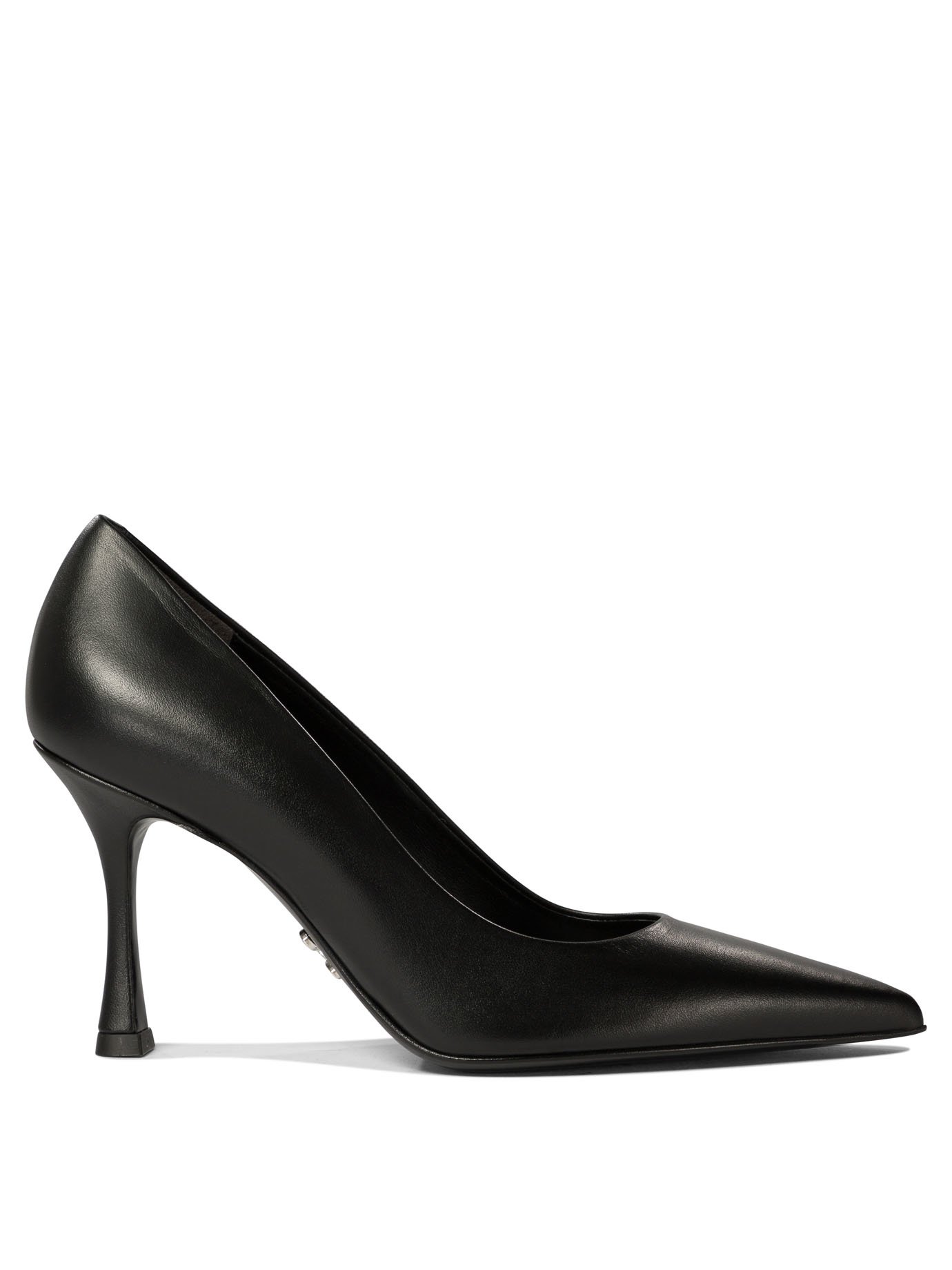 "Diva" pumps