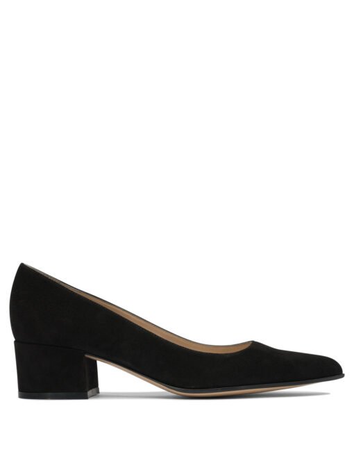 Heeled shoes