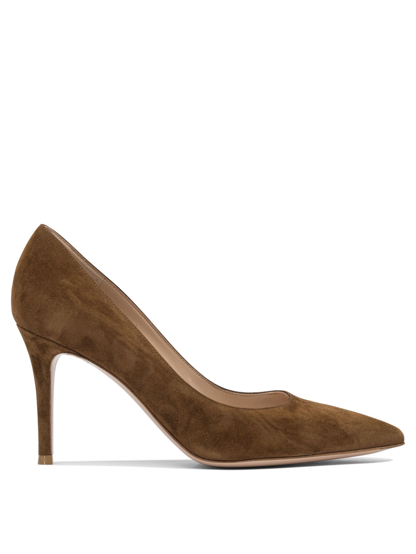 Heeled shoes